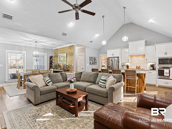 4th image of 20325 Cadena Creek Ave