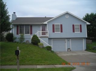 7518 N Kentucky Ave, Kansas City, MO 64158