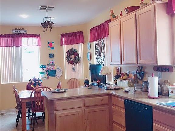 4th image of 7291 Forest Village Ave