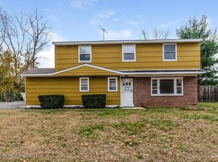 18 Ash Dr, Neptune, NJ
