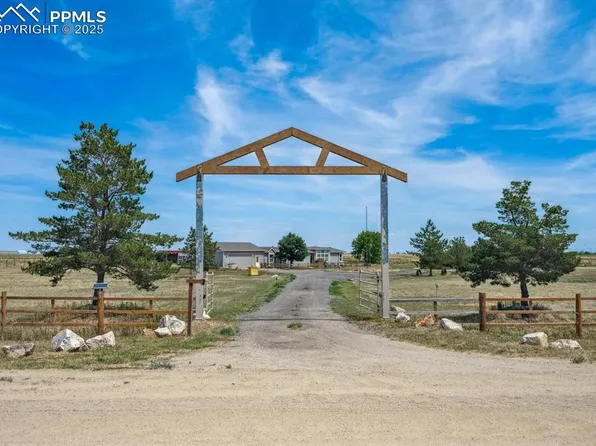 67671 E 48th Ave, Byers, CO 80103