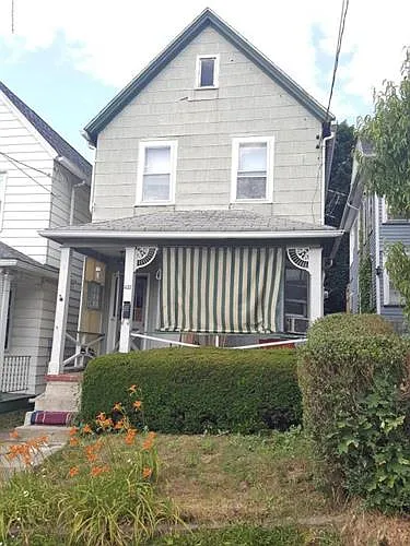 637 Hickory St photo 1