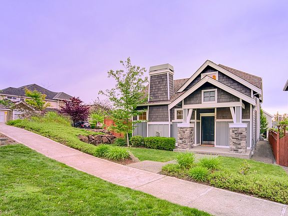 3rd image of 2037 Larchmount Dr NE