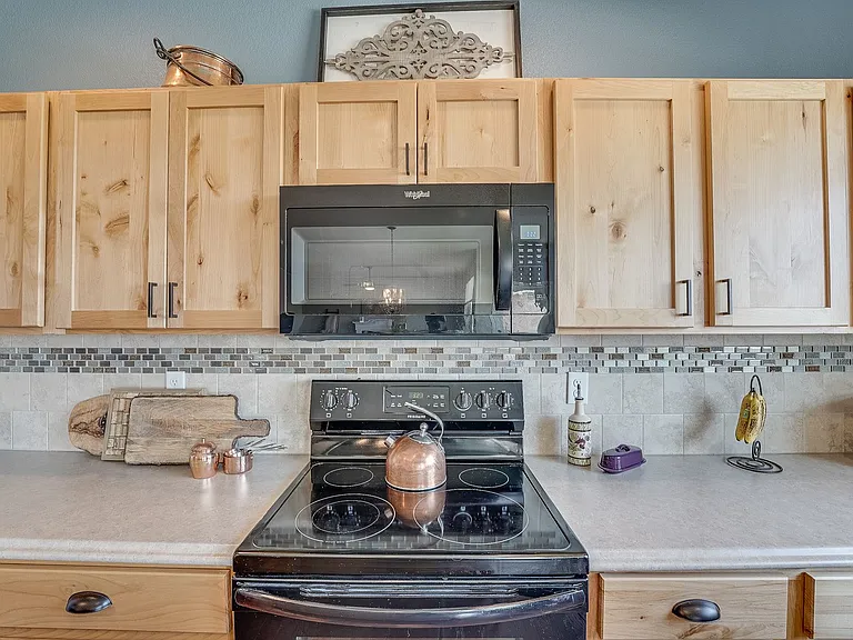 1302 Chamois Dr — Photo 5