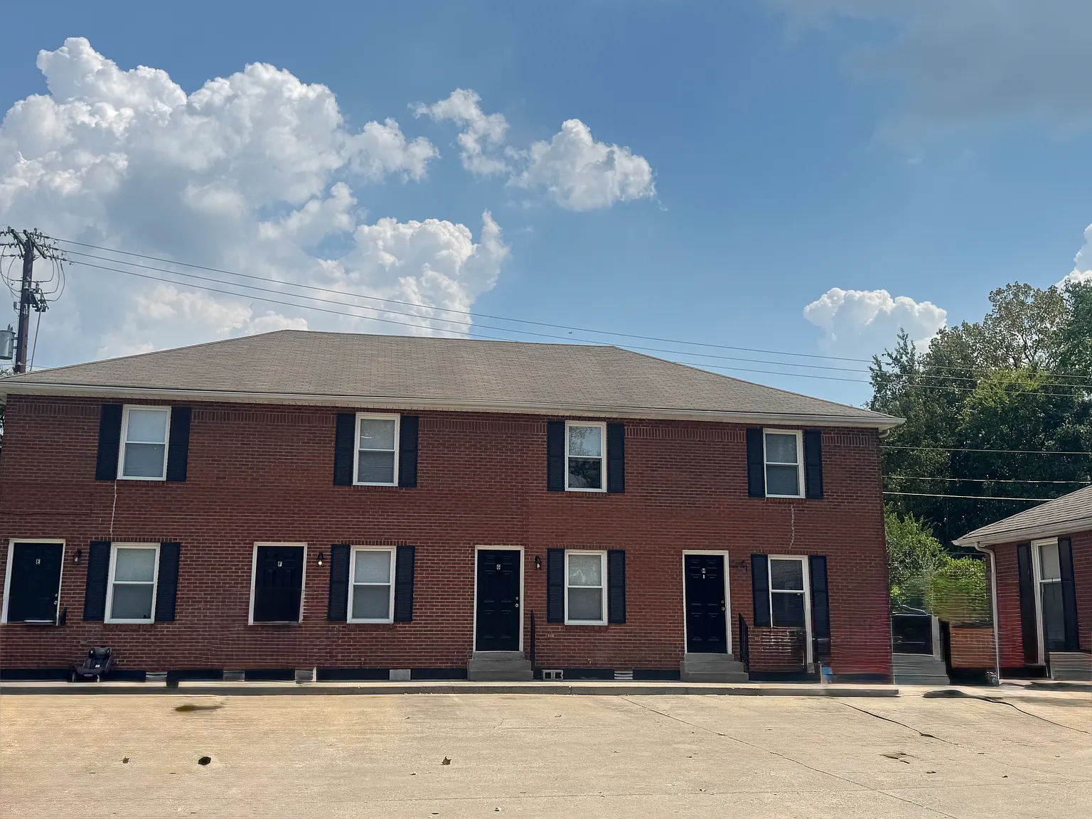 2 bed, $1,100 — Photo 2