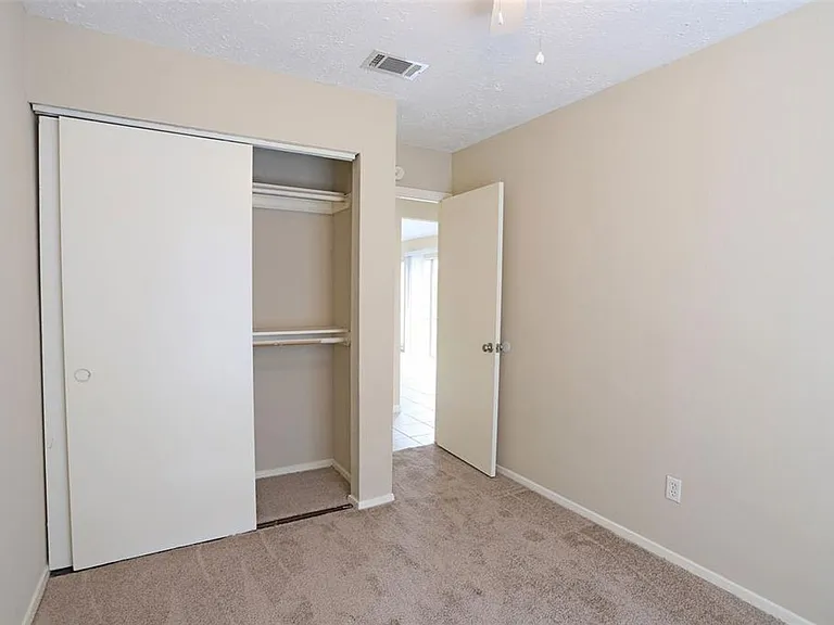 11011 Shadowfield Dr — Photo 11