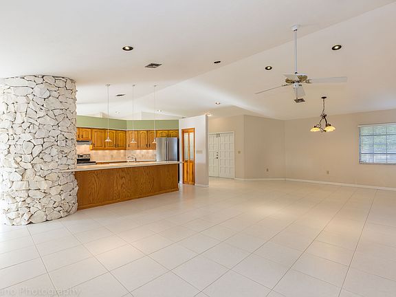 4th image of 3955 NW 106th Dr