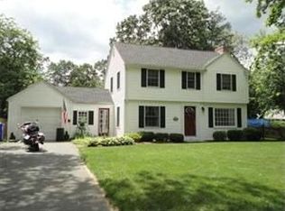 162 Chalmers St, Springfield, MA 01118