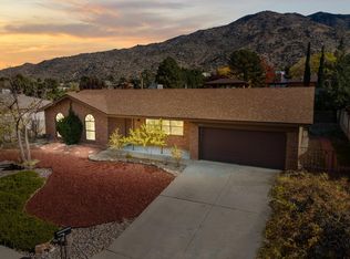2832 Casa Del Norte Dr NE, Albuquerque, NM 87112