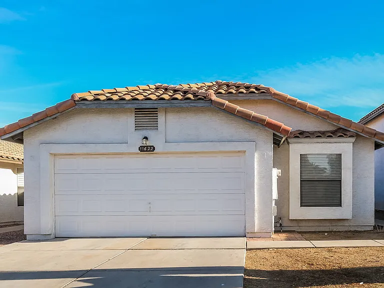 11622 W Olive Dr — Photo 1