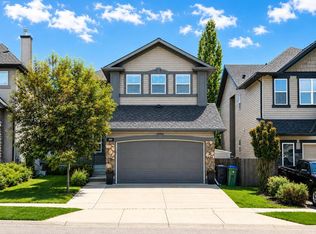 100 W Drake Landing Cmn, Okotoks, AB T1S2M7