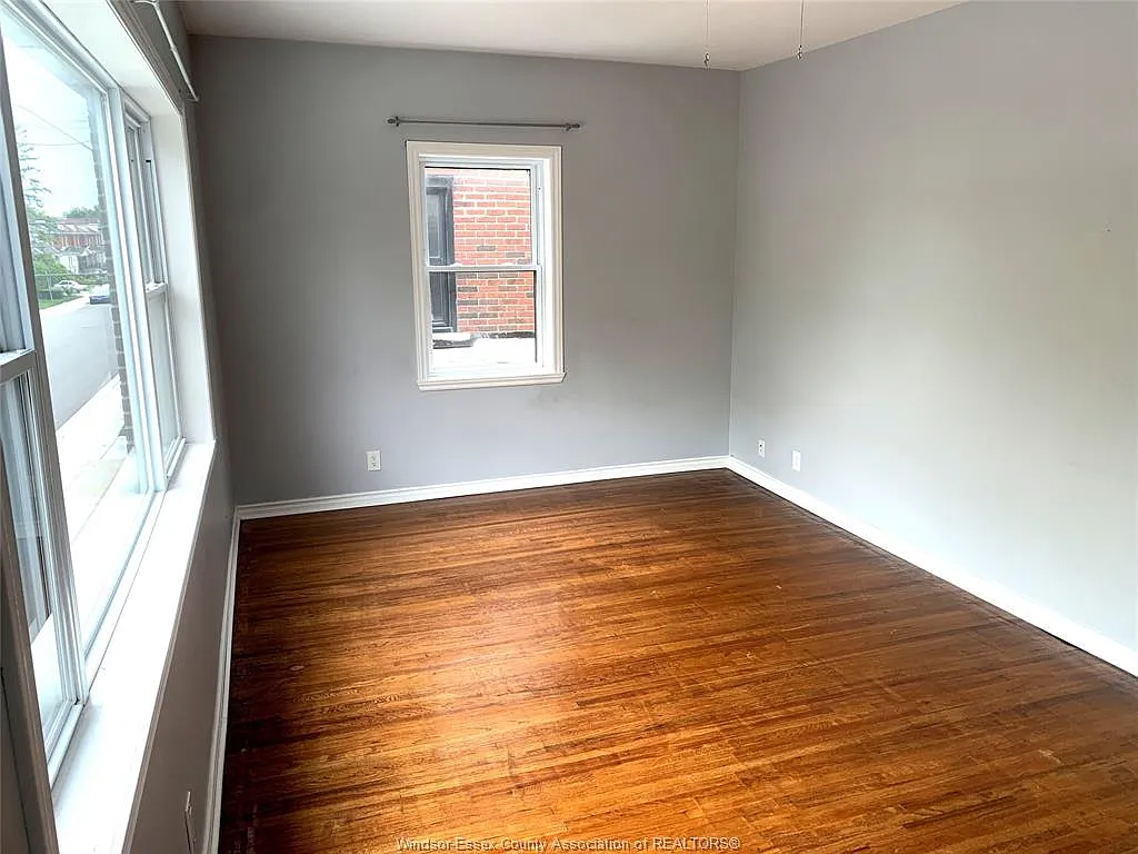 3 bed, $1,700 — Photo 4