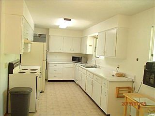 5th image of 2721 S Hills Dr