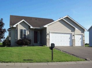 213 Quail Dr, Montrose, MN 55363