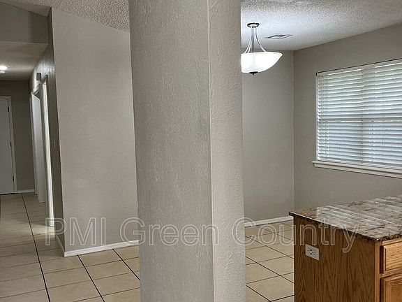 2nd image of 13997 S Hickory Pl