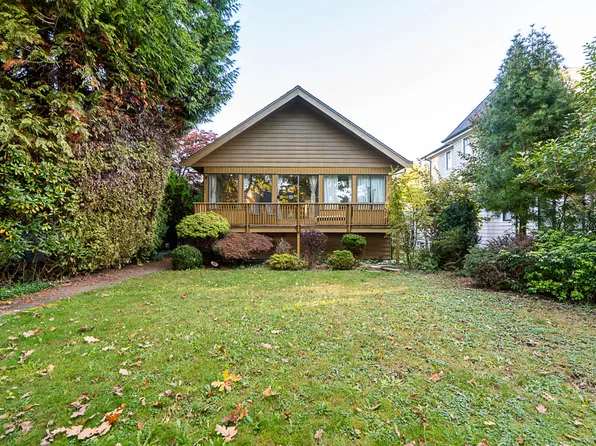 2485 W 13th Ave, Vancouver, BC V6K 2S7