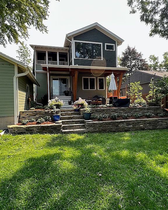 1st image of 306 Burwood Ave