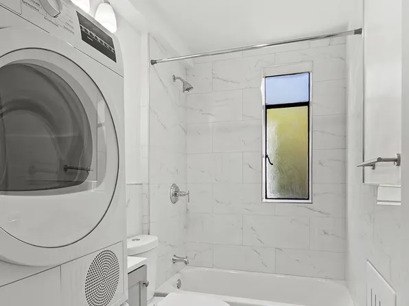 100 Riverside Drive image 7 of 12