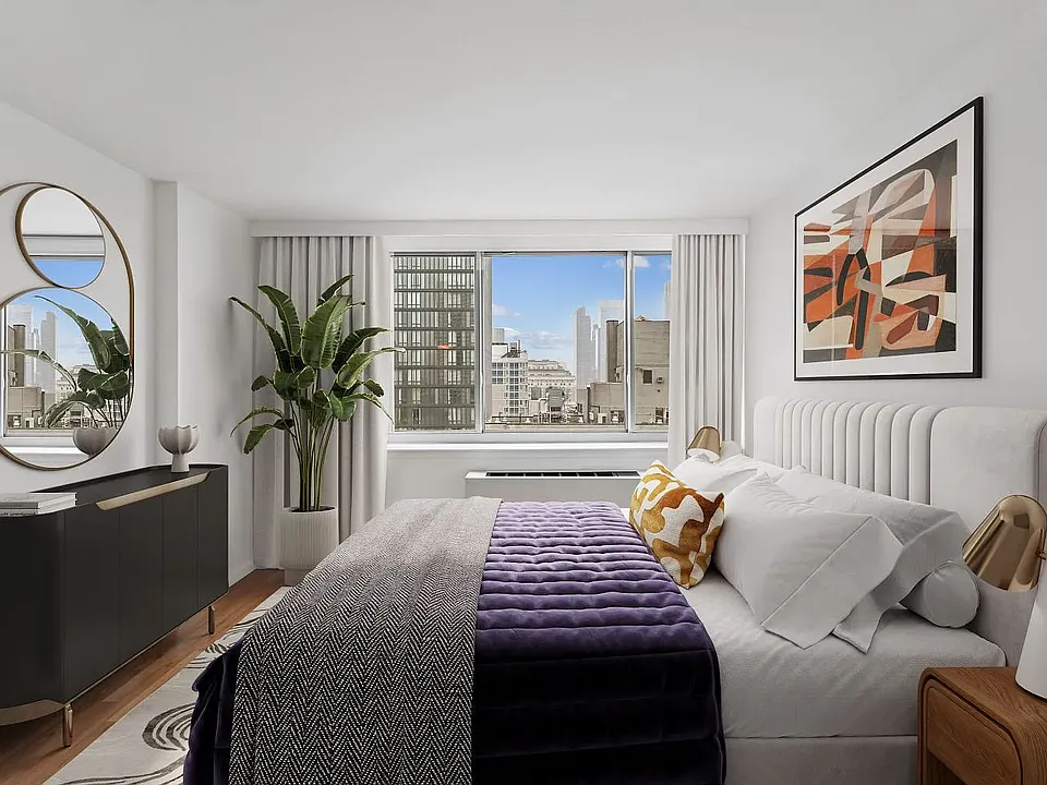 66 W 38th St #30D