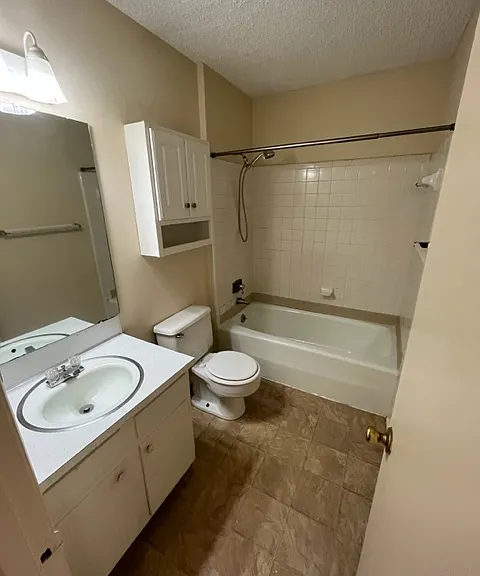 307 N Main St #19 — Photo 9