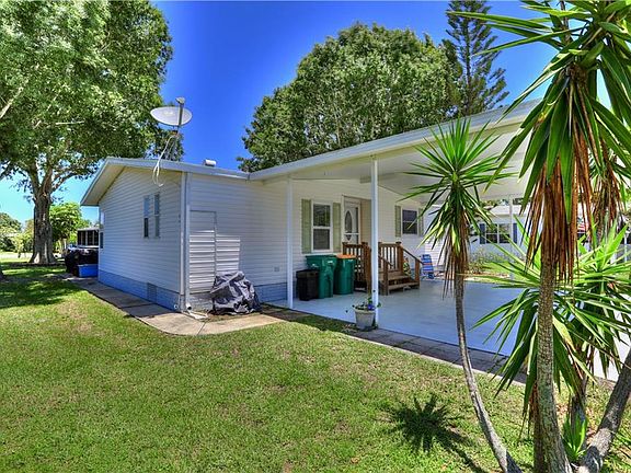 4th image of 1048 Warbler Ct
