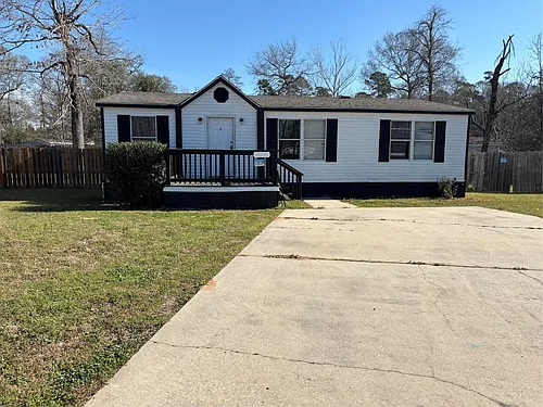 16509 Brittany Way Photo 1