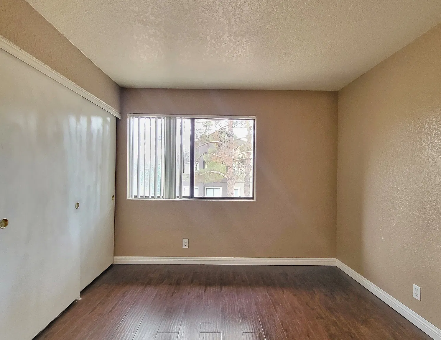 5044 S Rainbow Blvd #206 - 1 — Photo 2