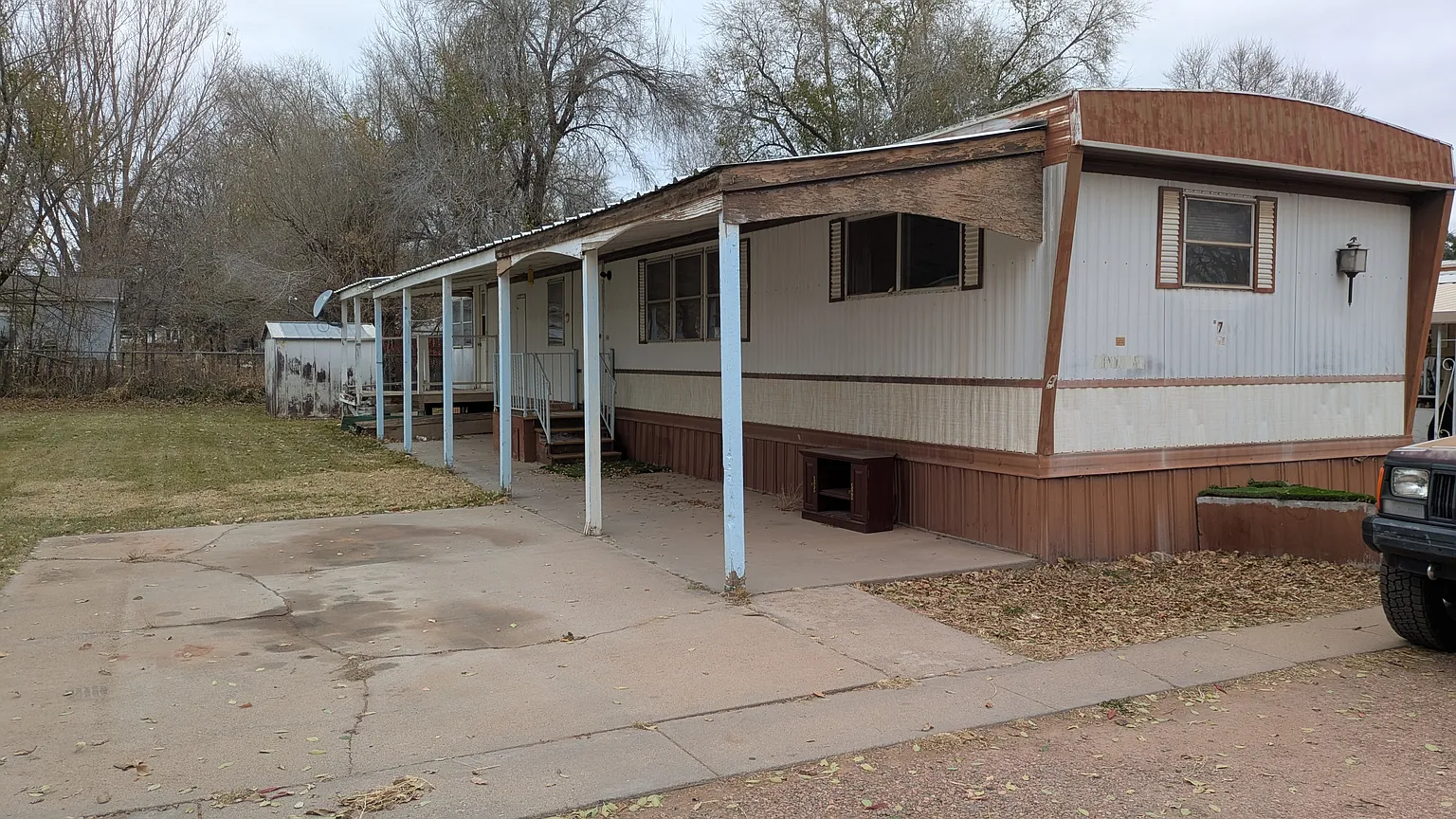 1525 Rosedale Ln photo 1