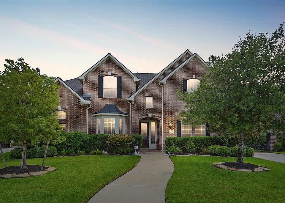 1st image of 7718 Courtney Manor Ln