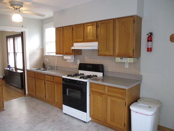 5th image of 5819 N Marmora Ave