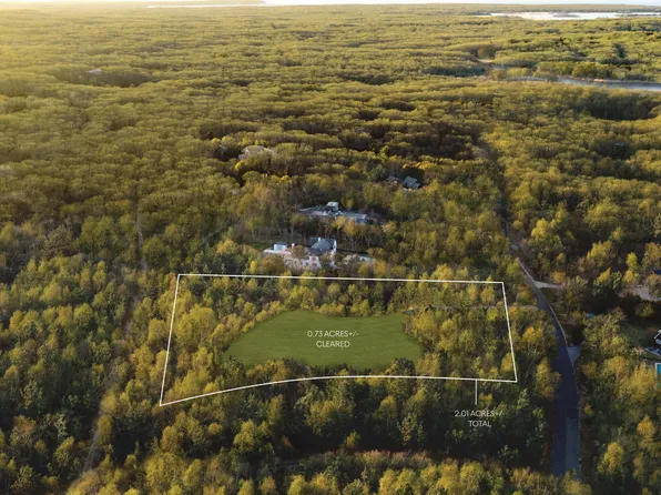 11 Pepperidge Ln, Amagansett, NY 11930