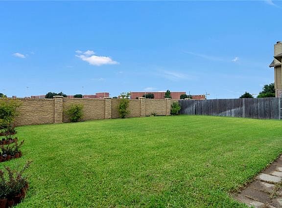 4th image of 4270 Cave Cove Ct