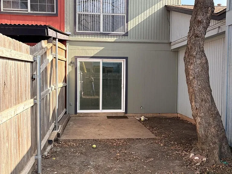 6908 Lovely Ln — Photo 17
