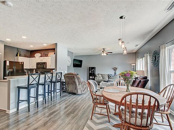 3rd image of 13320 White Granite Dr Unit 800