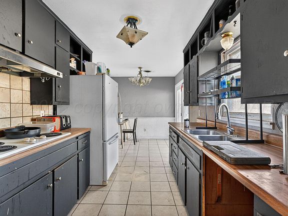 5th image of 1512 Bedivere St