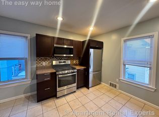 115 Elm St #1, Somerville, MA 02144
