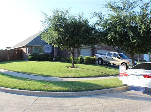 2nd image of 3037 Dovetail Ln