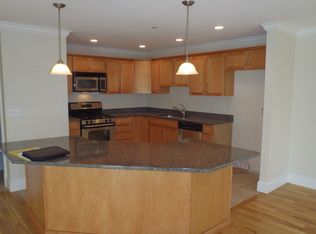 142 Ridge Rd, Portland, ME 04103