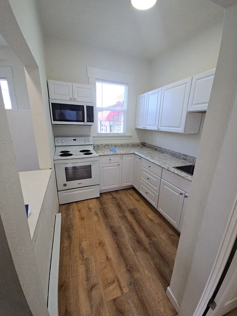 1222 S 2nd St - APT B — Photo 2