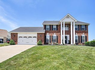57 Lansdowne Ct, Saint Charles, MO 63303