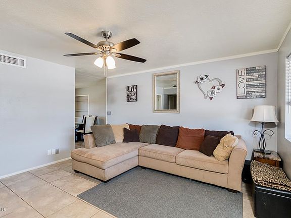 4th image of 3127 E Delta Ave