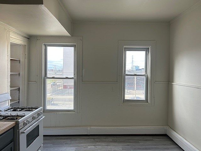 Gas stove and new refrigerator arriving.