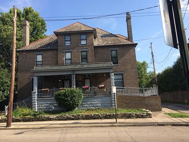 1st image of 77 W Hubbard Ave #77