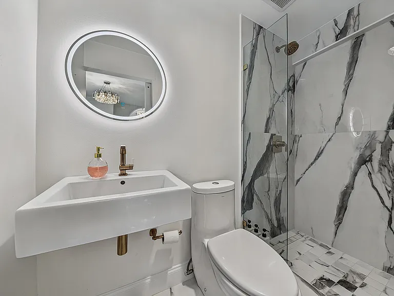1010 N Rio Vista Blvd — Photo 18