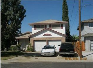 1017 E Alameda St, Manteca, CA 95336