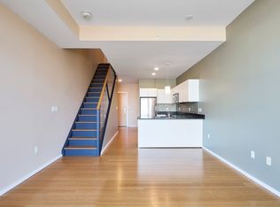 2 Earhart St UNIT 915, Cambridge, MA 02141