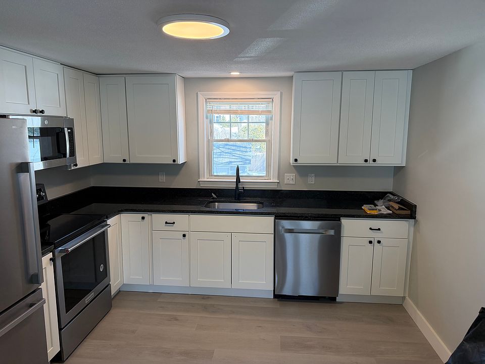 1st image of 238 Preble St #3