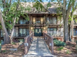 1430 Heritage Lndg APT 306, Saint Charles, MO 63303