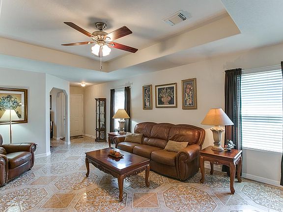 2nd image of 10426 Ravenwood View Ln