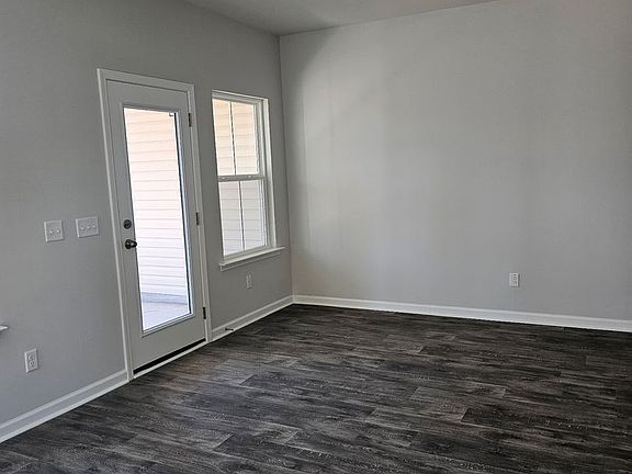 3rd image of 8765 Silver Perch Ln